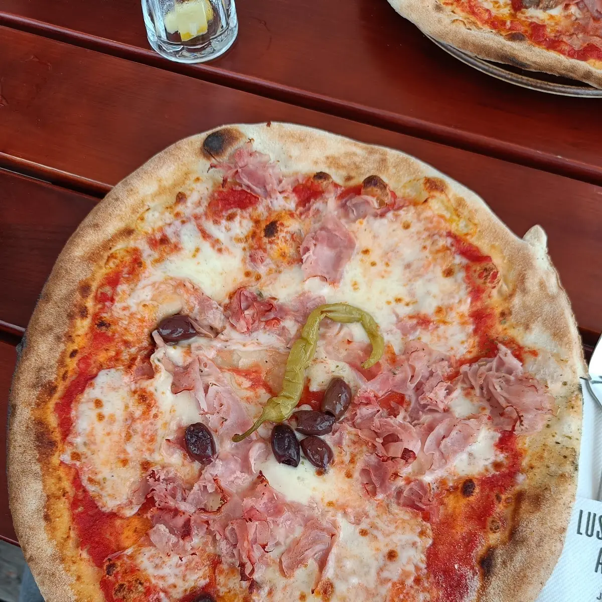 Pizza Capriciosa Ohne Champions