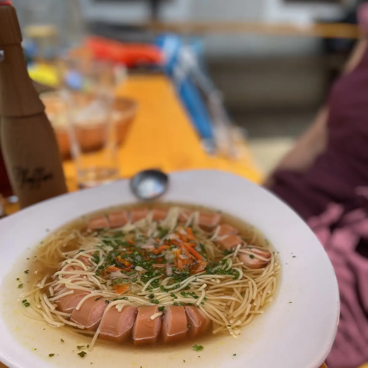 Nudelsuppe Mit Würstel