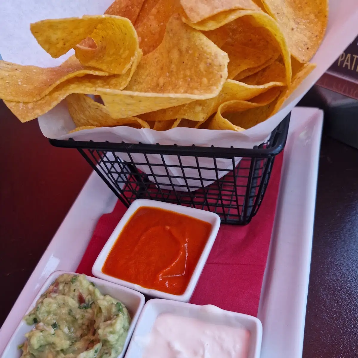 Nachos Tre Salsas