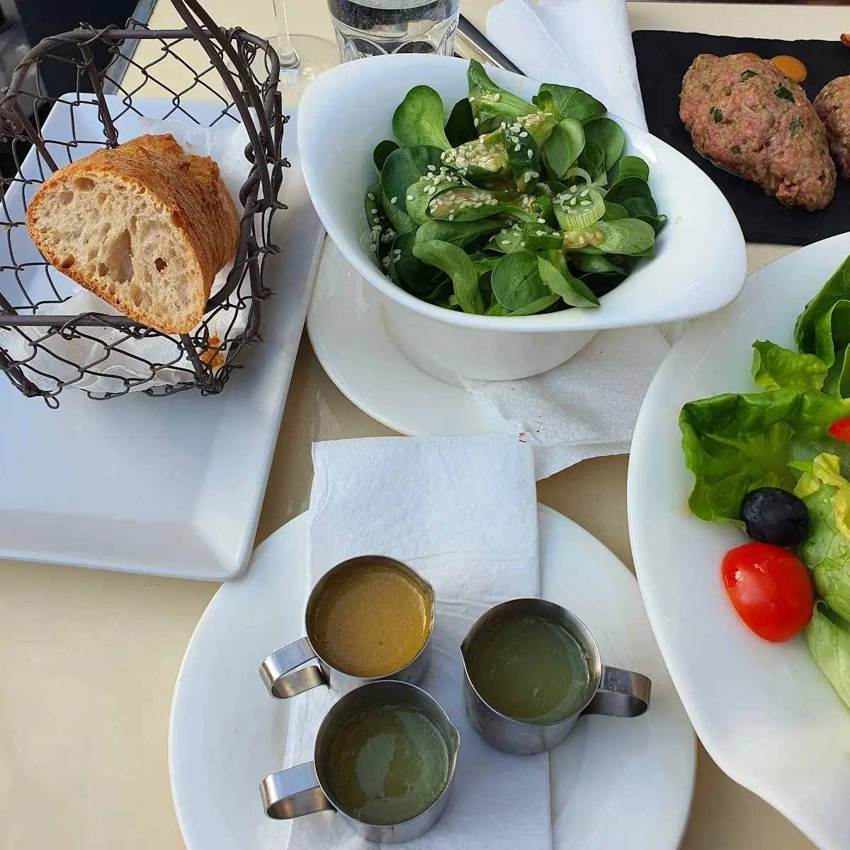 Beilagensalat Dressing Und Brot
