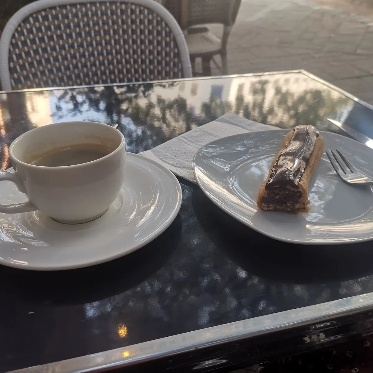 Verlängerter Schwarz Mit Eclair