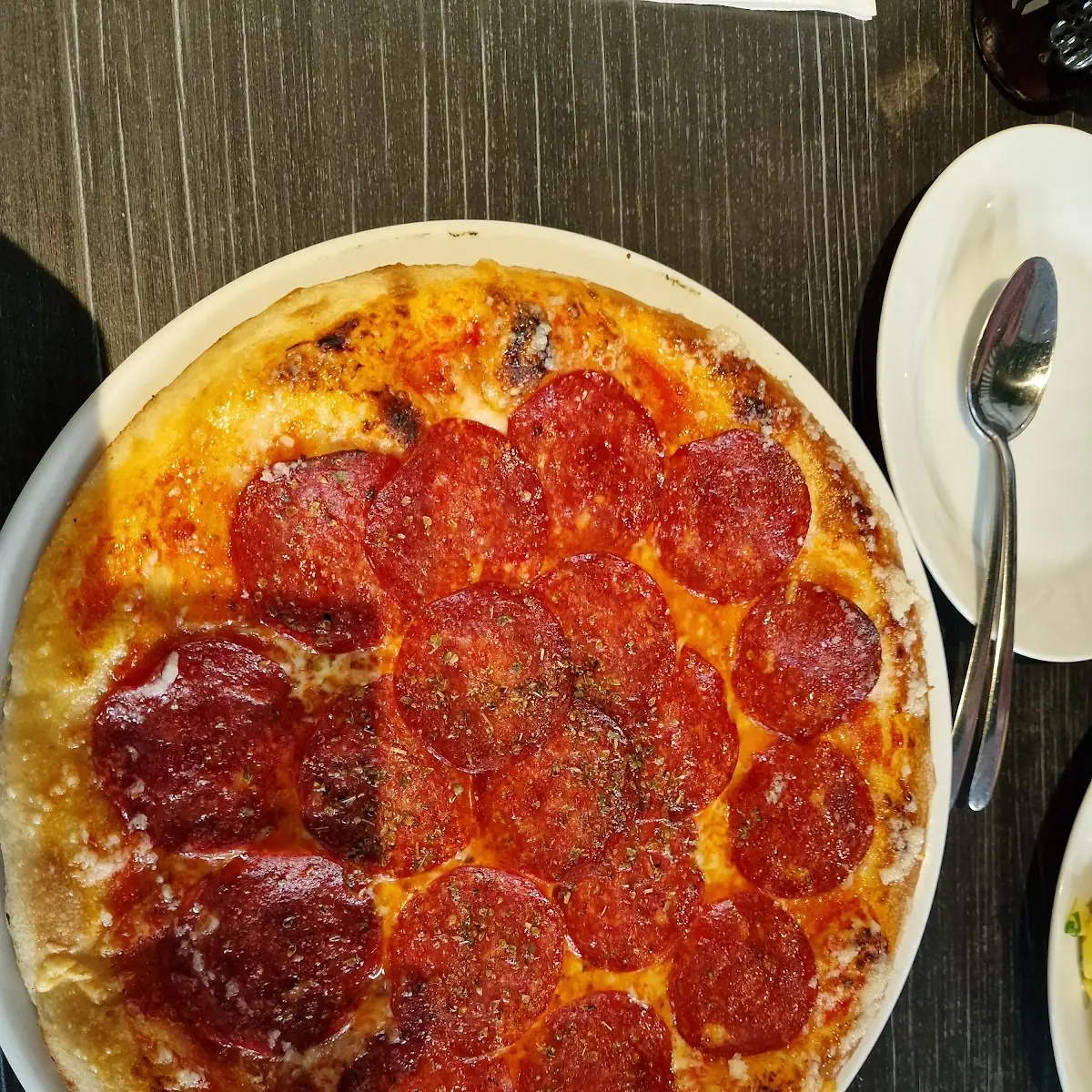 Salami Pizza