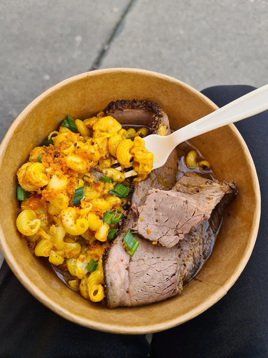 Brisket Mit Mac And Cheese