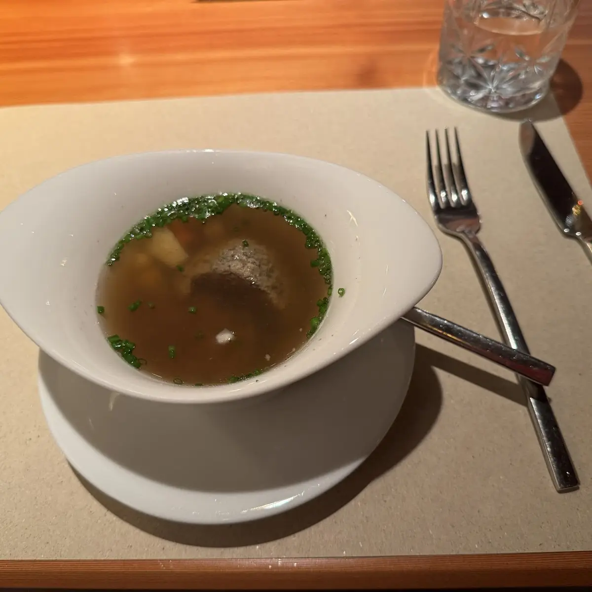 Leberknödelsuppe