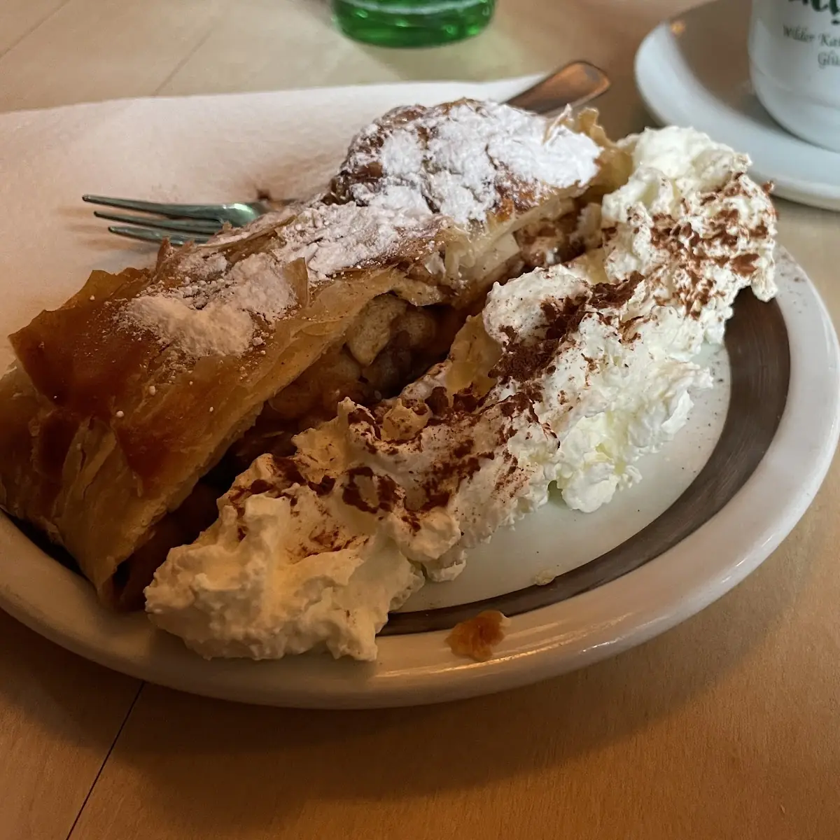 Apfelstrudel