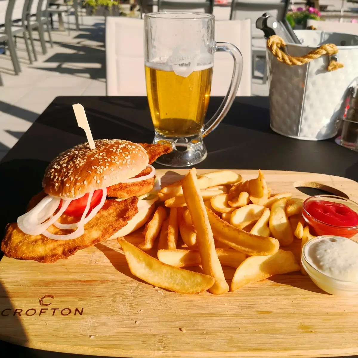 Huhnerschnitzel Burger