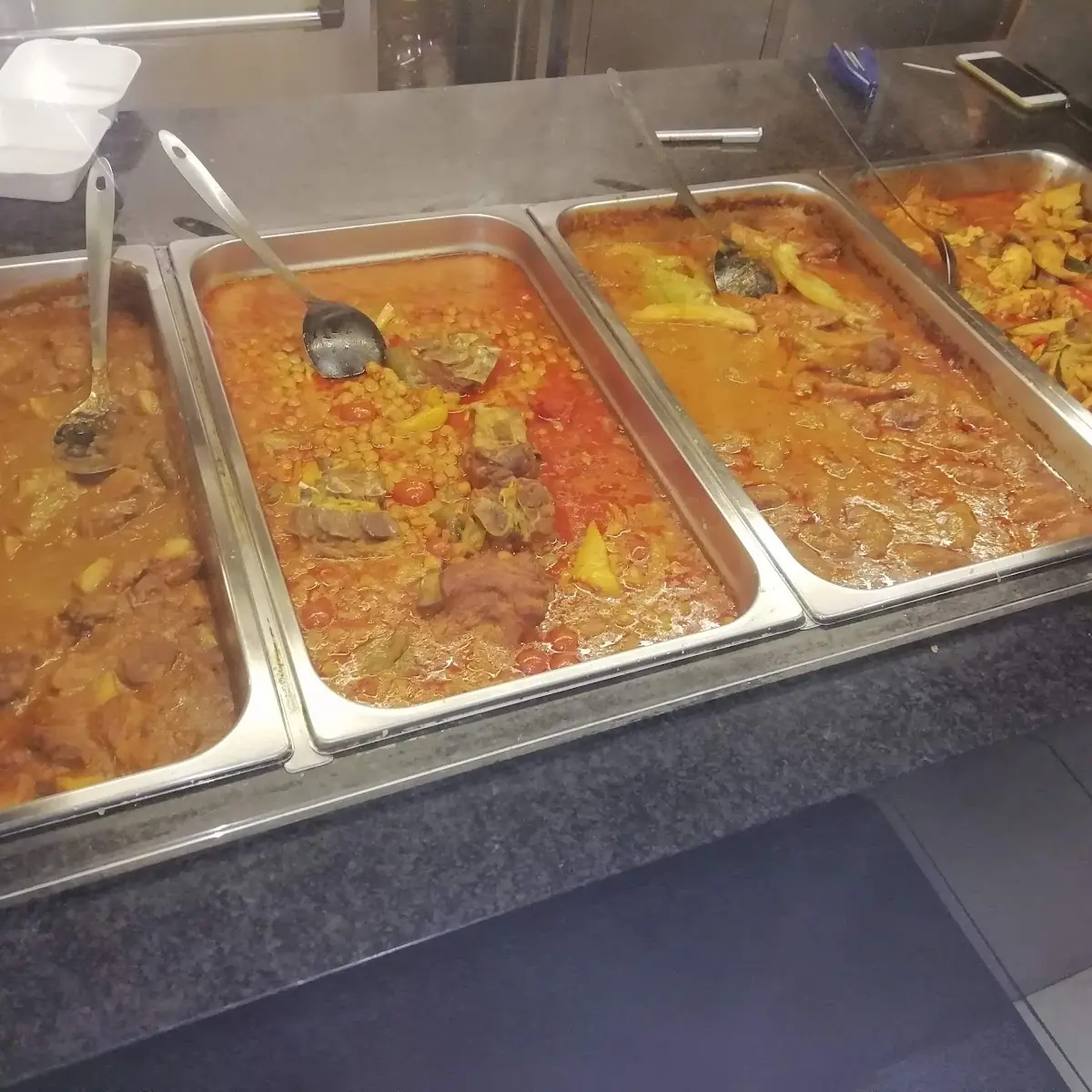 Gulaš Pasulj Pileča Čorba Turli Yemek