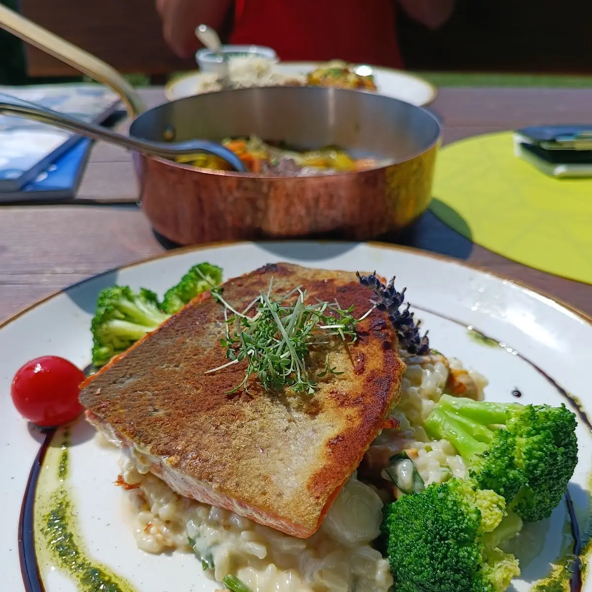 Lachsforelle Auf Eierschwammerl-risotto