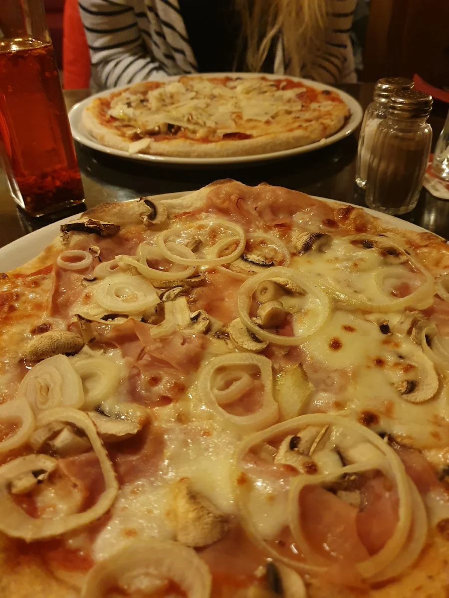 Pizza Funghi