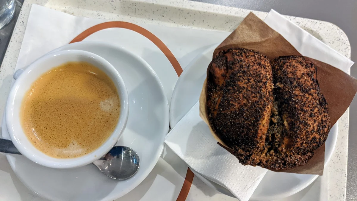 Espresso Mit Mohnnudeln