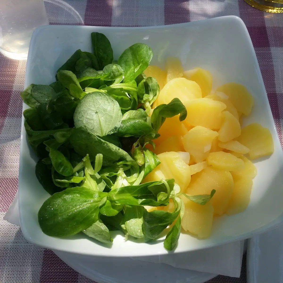 Kartoffel-vogerlsalat