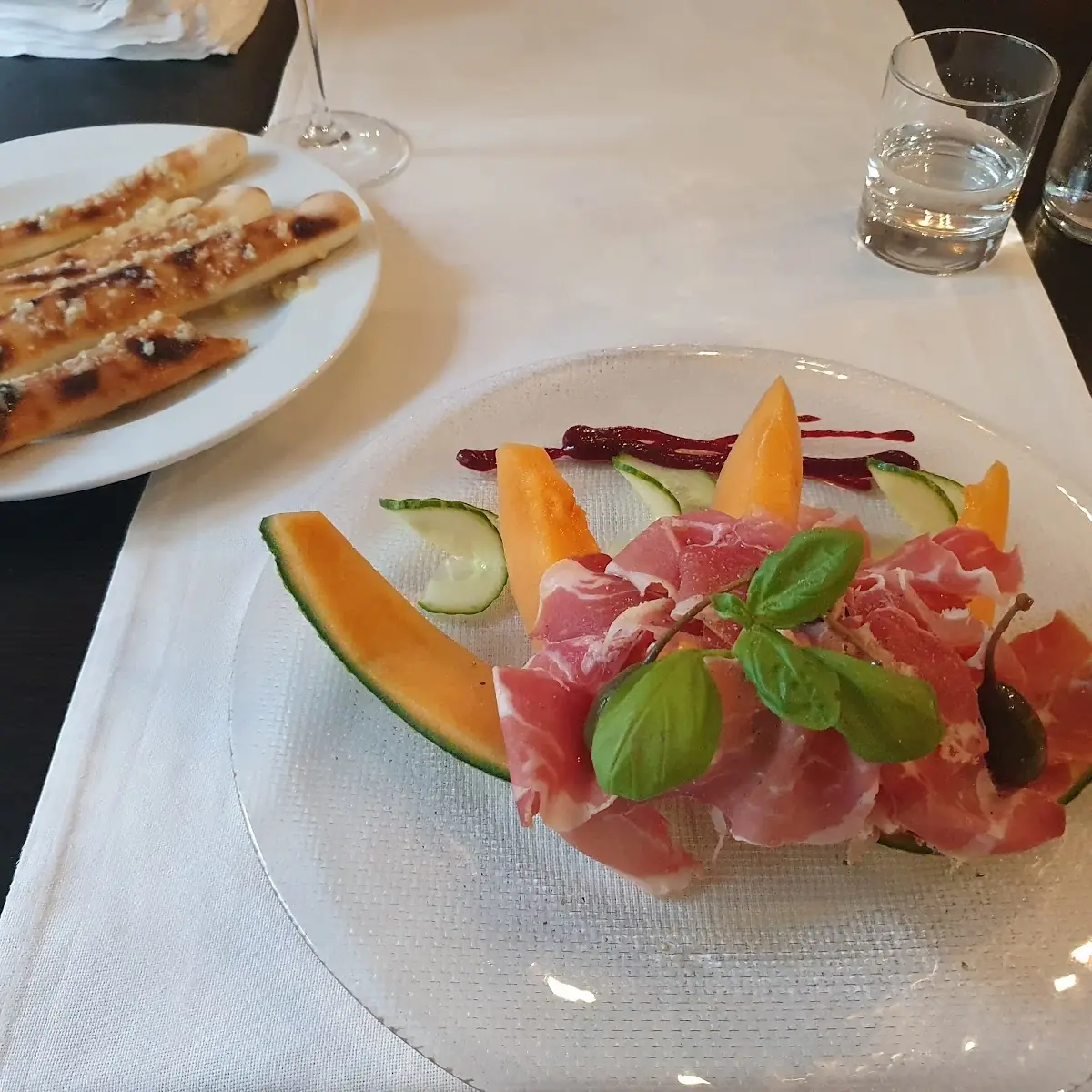 Prosciutto Crudo E Melone