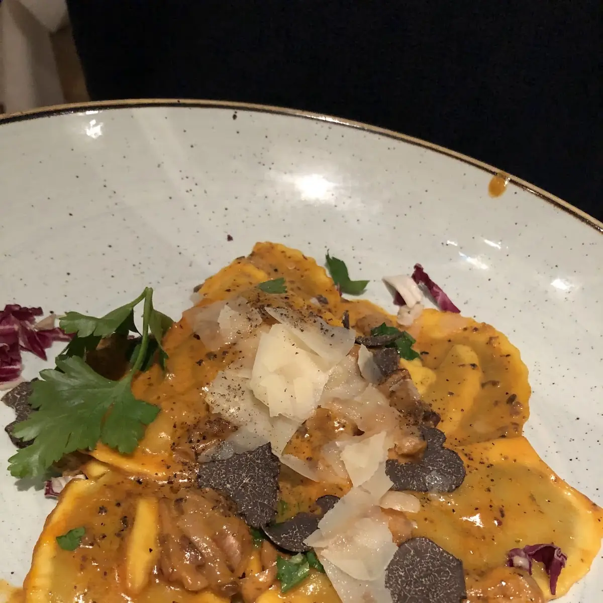 Steinpilzravioli Mit Trüffel
