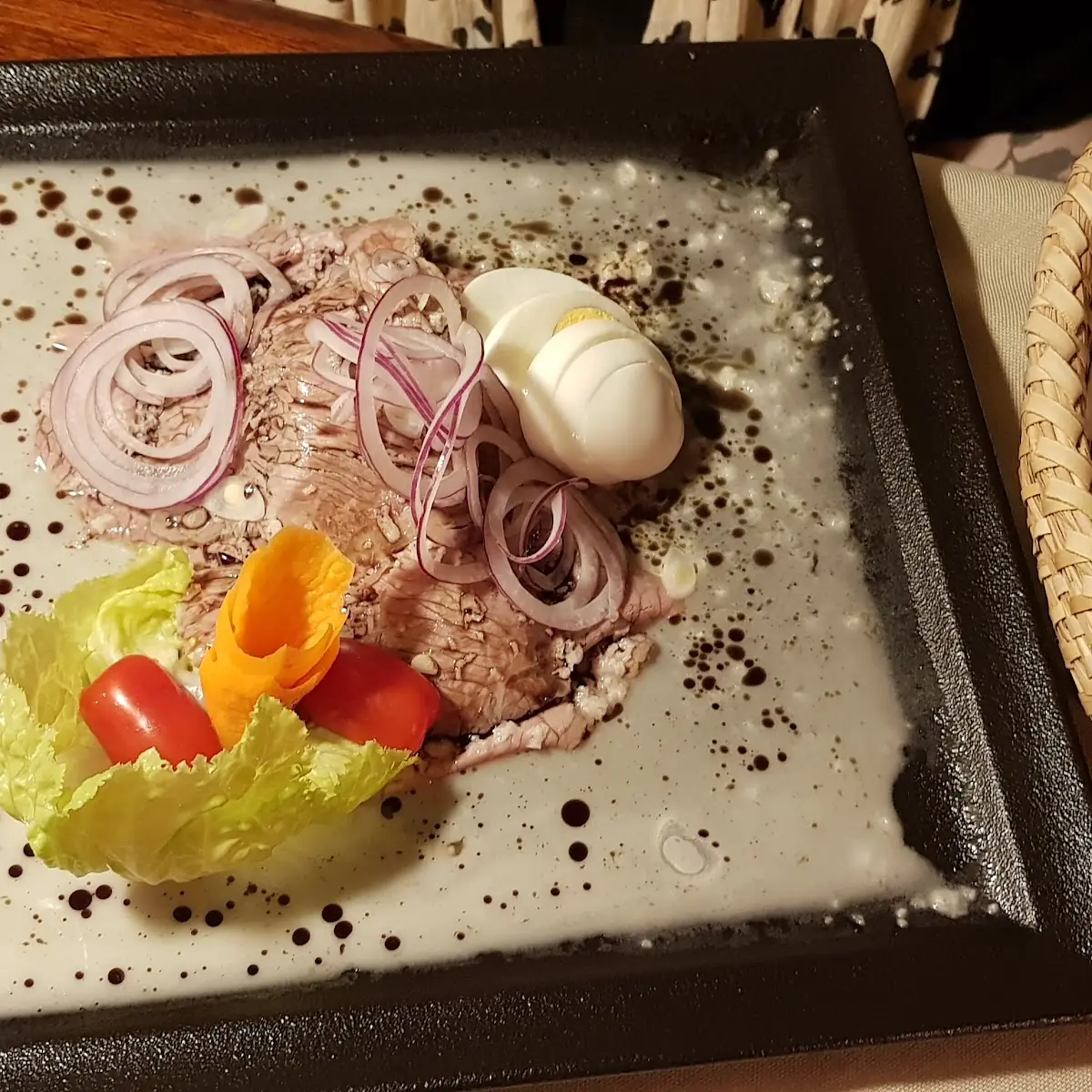 Saures Rindfleisch