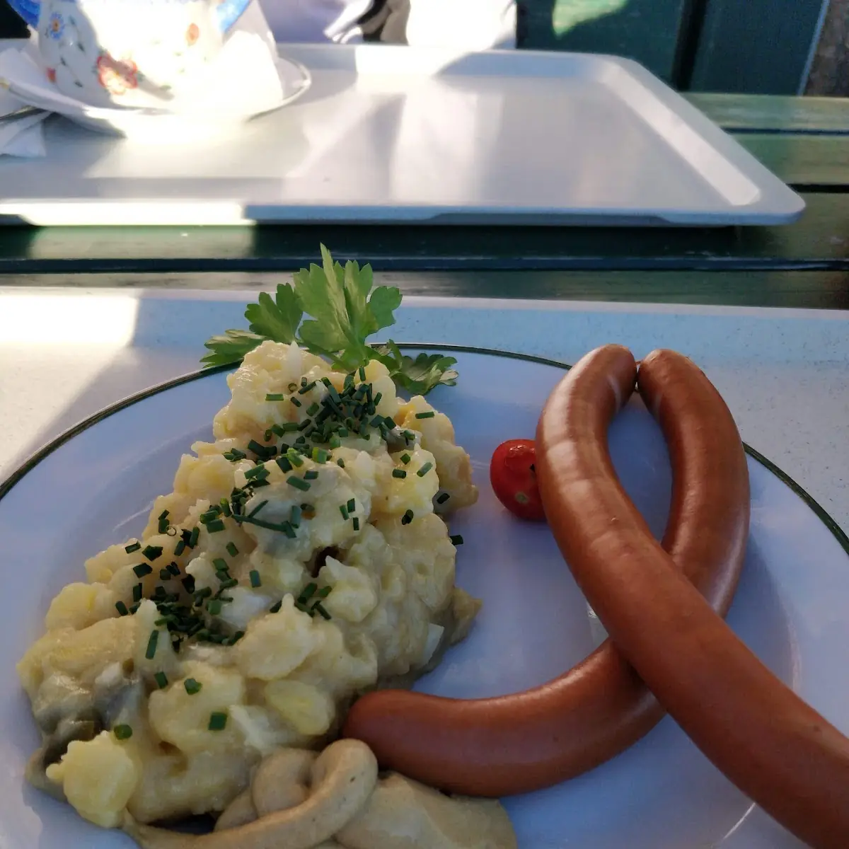 Saitenwurst Mit Kartoffelsalat