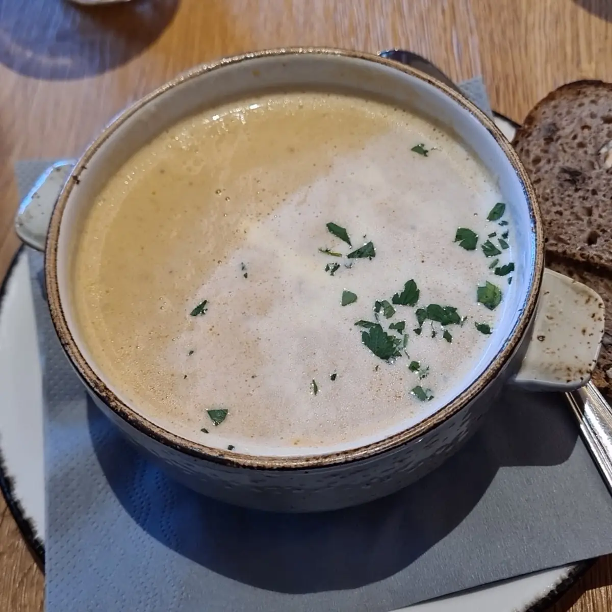 Eierschwammerlsuppe