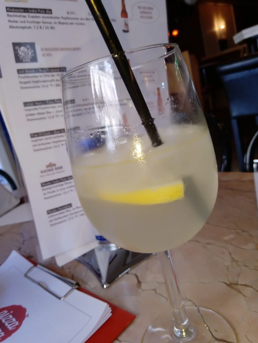 Limonchello Spritz