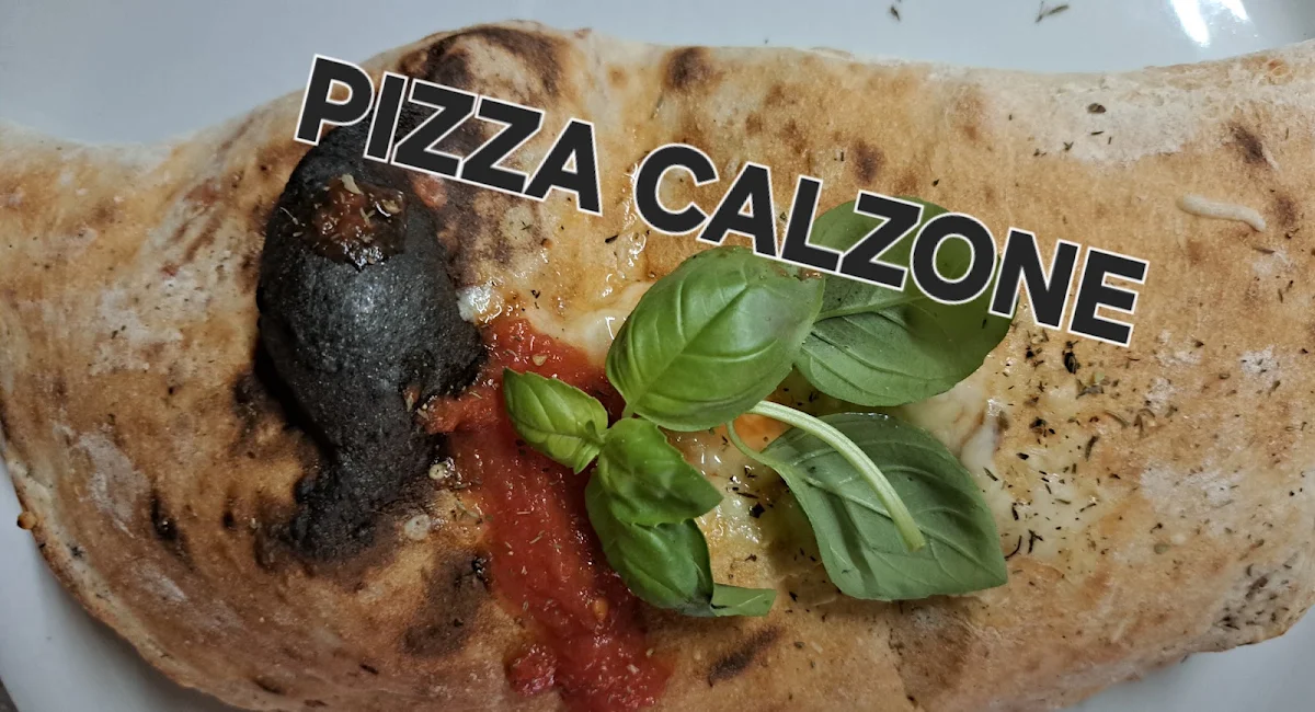 Pizza Calzone