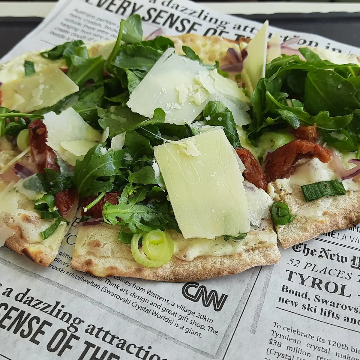 Flammkuchen Mit Ruccola Und Trüffel