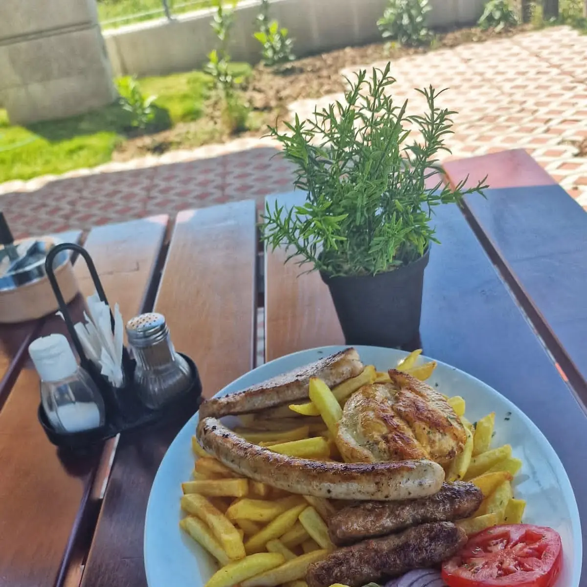 Grillplatte Mit Beilage