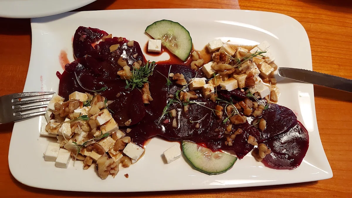 Rote Rüben Feta Walnuss