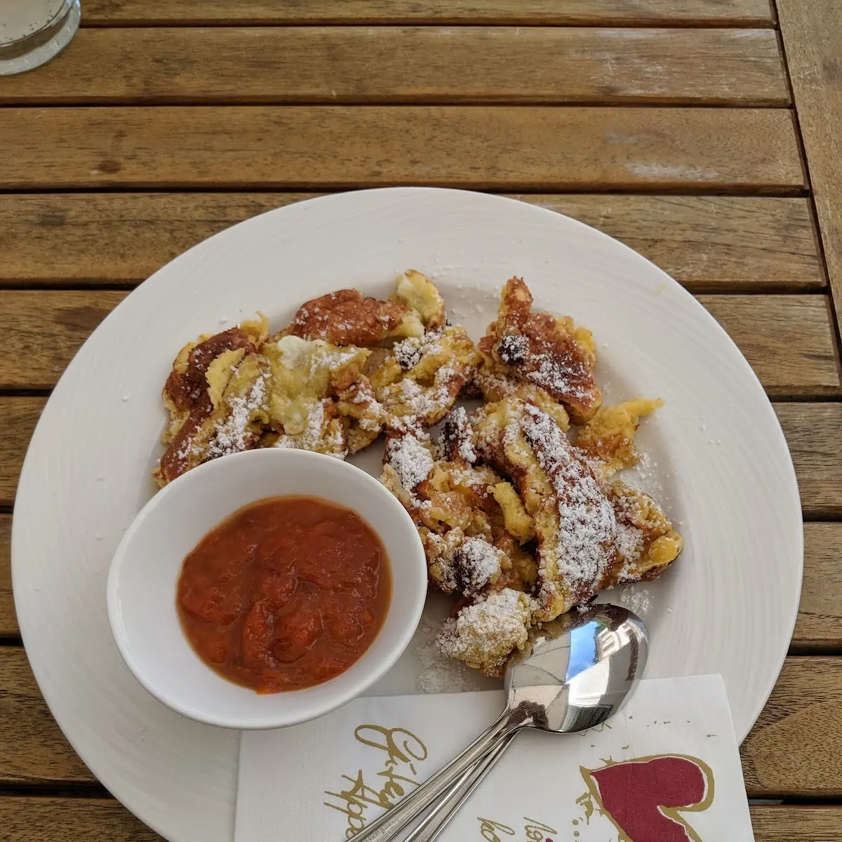 Kaiserschmarrn Mit Marillenröster