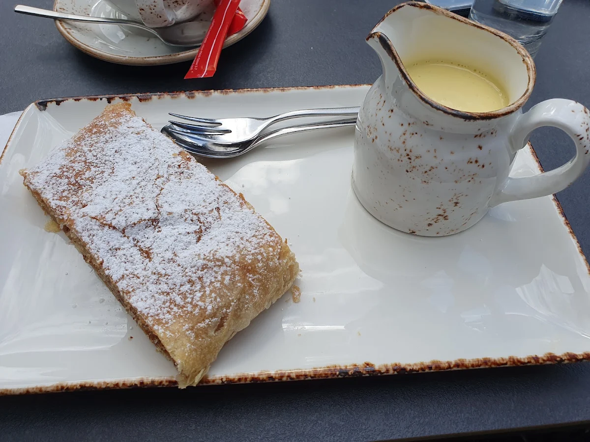 Apfelstrudel