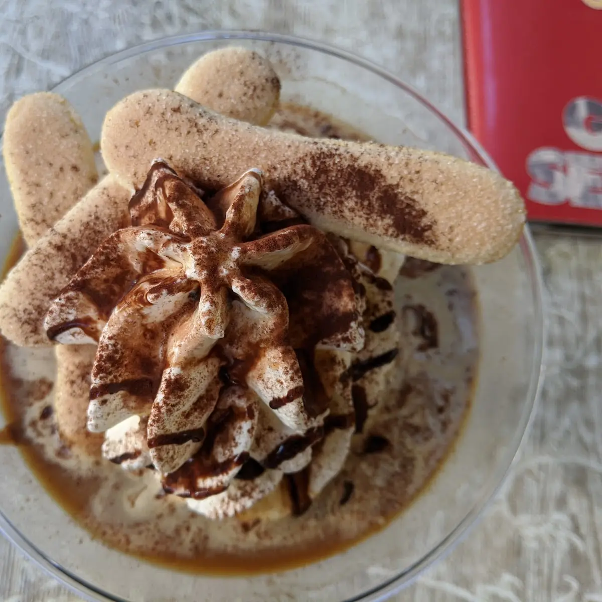 Tiramisu Becher