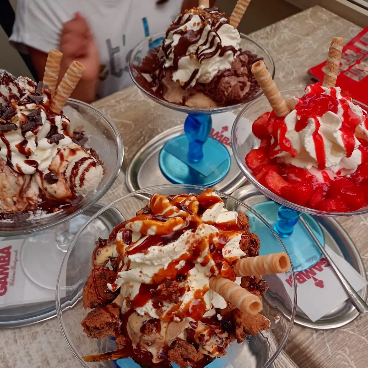 Weiße Schokolade Becher