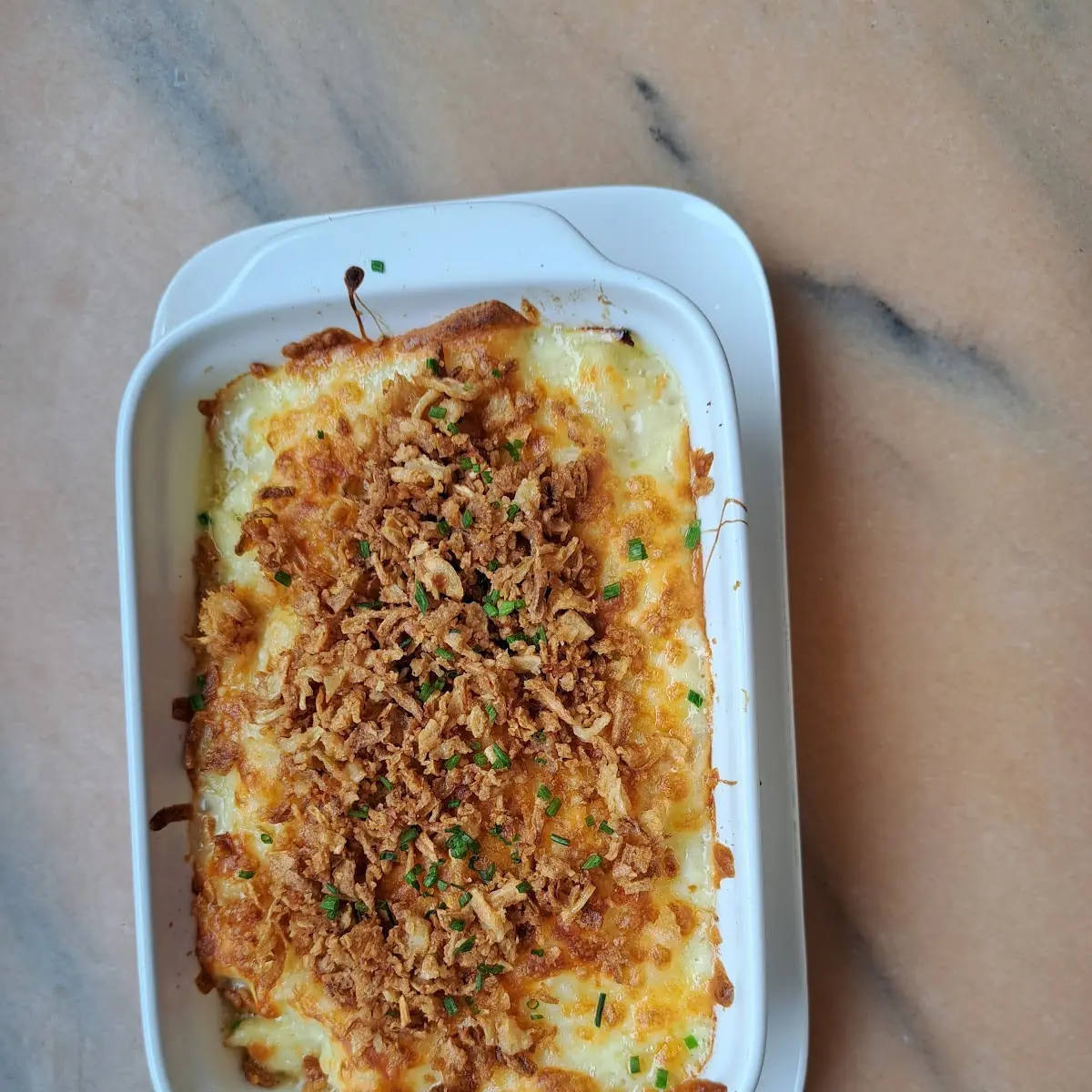 Käsespätzle Mit Röstzwiebel Und Käze Überbacken