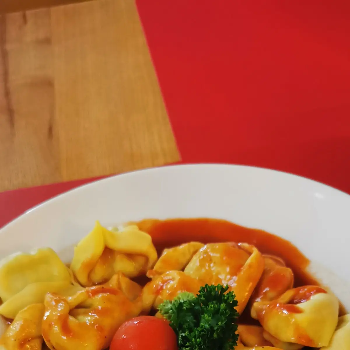Tortellini Mit Tomatensauce