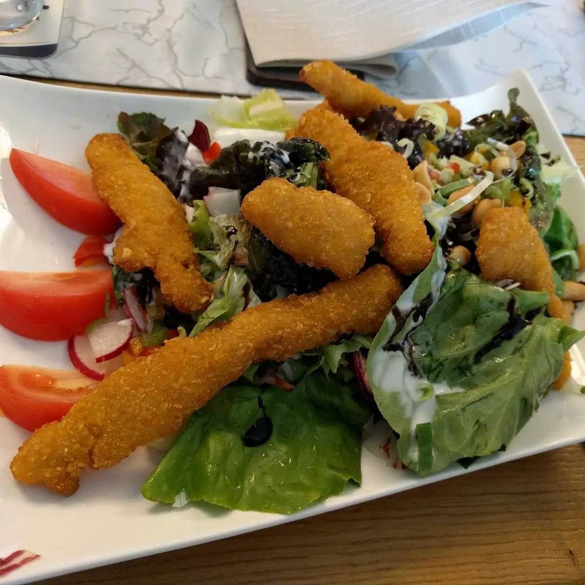 Hühnerstreifen Salat