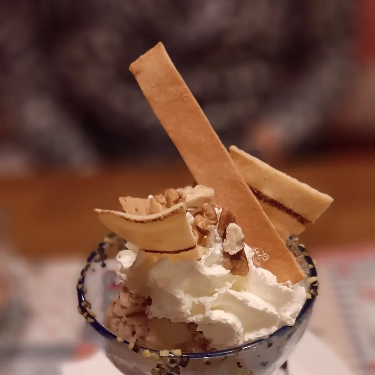 Nussbecher