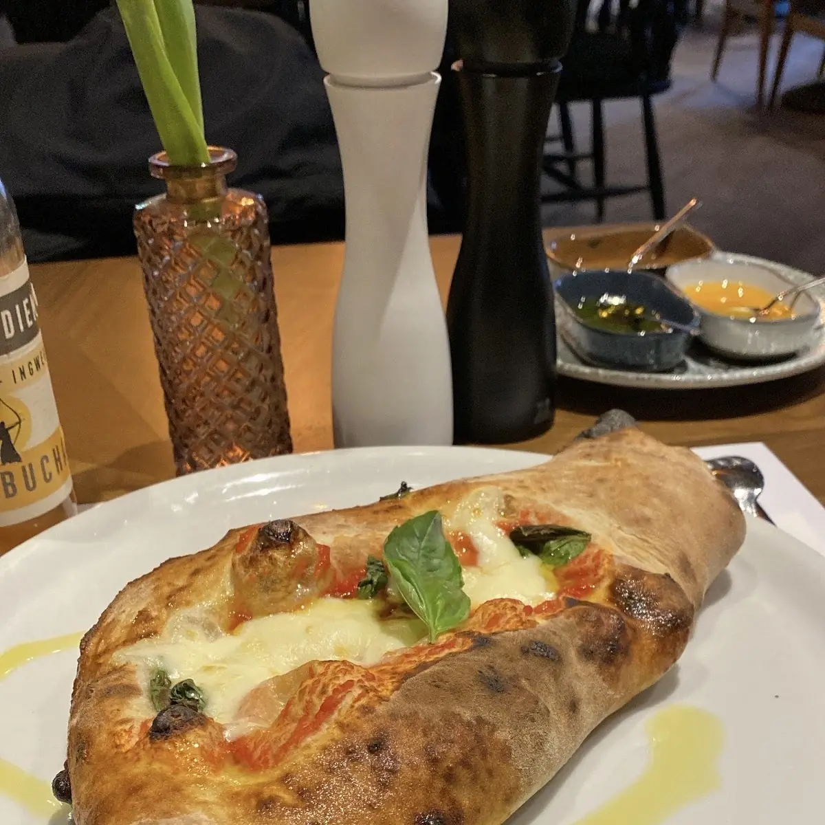 Pizza Calzone Napoli