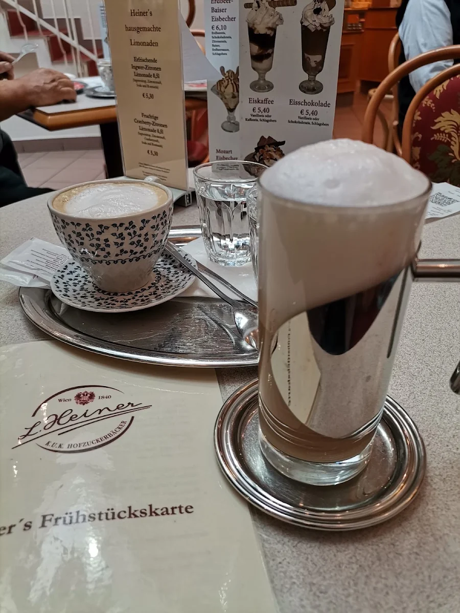 Cafe Latte Und Melange