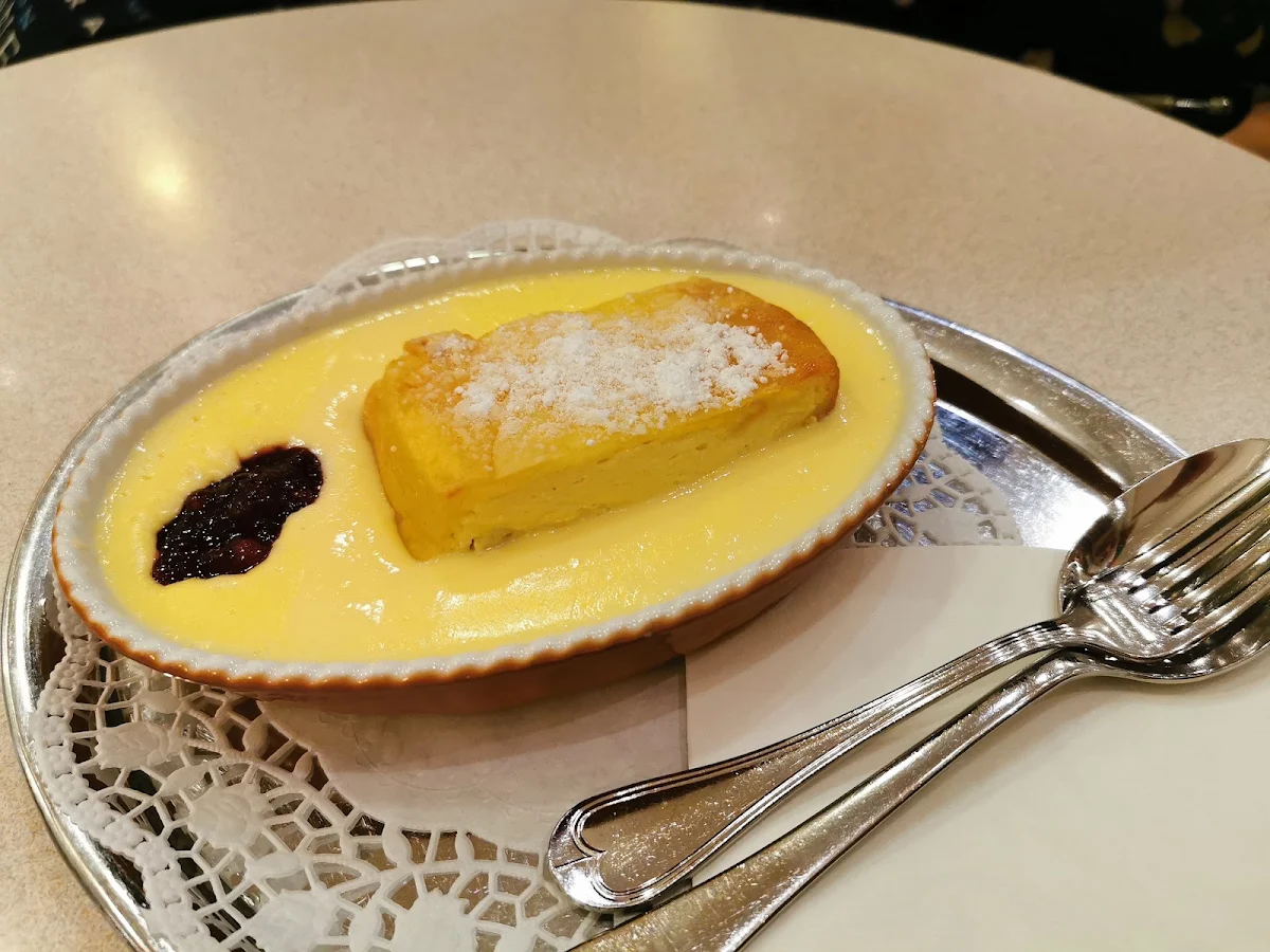 Milchrahmstrudel Mit Vanillesauce