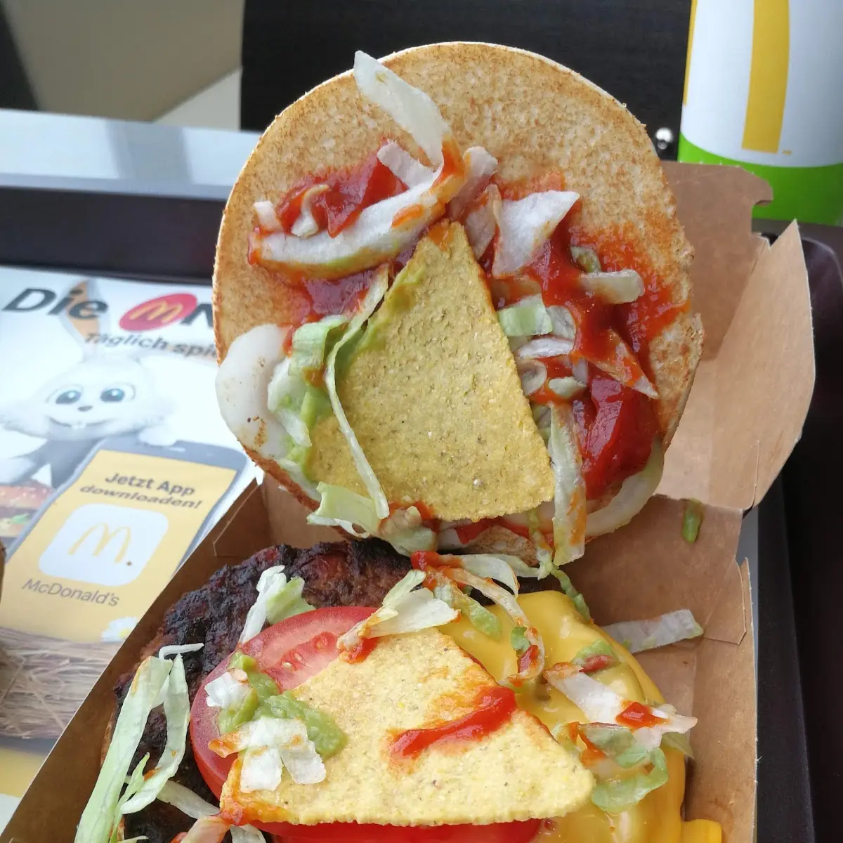 Guacamole Salsa Chicken Wrap Mcmenü