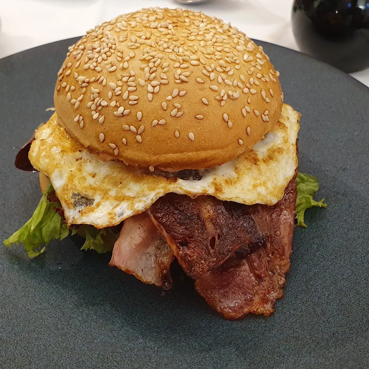 Hansenburger Mit Speck Und Ei
