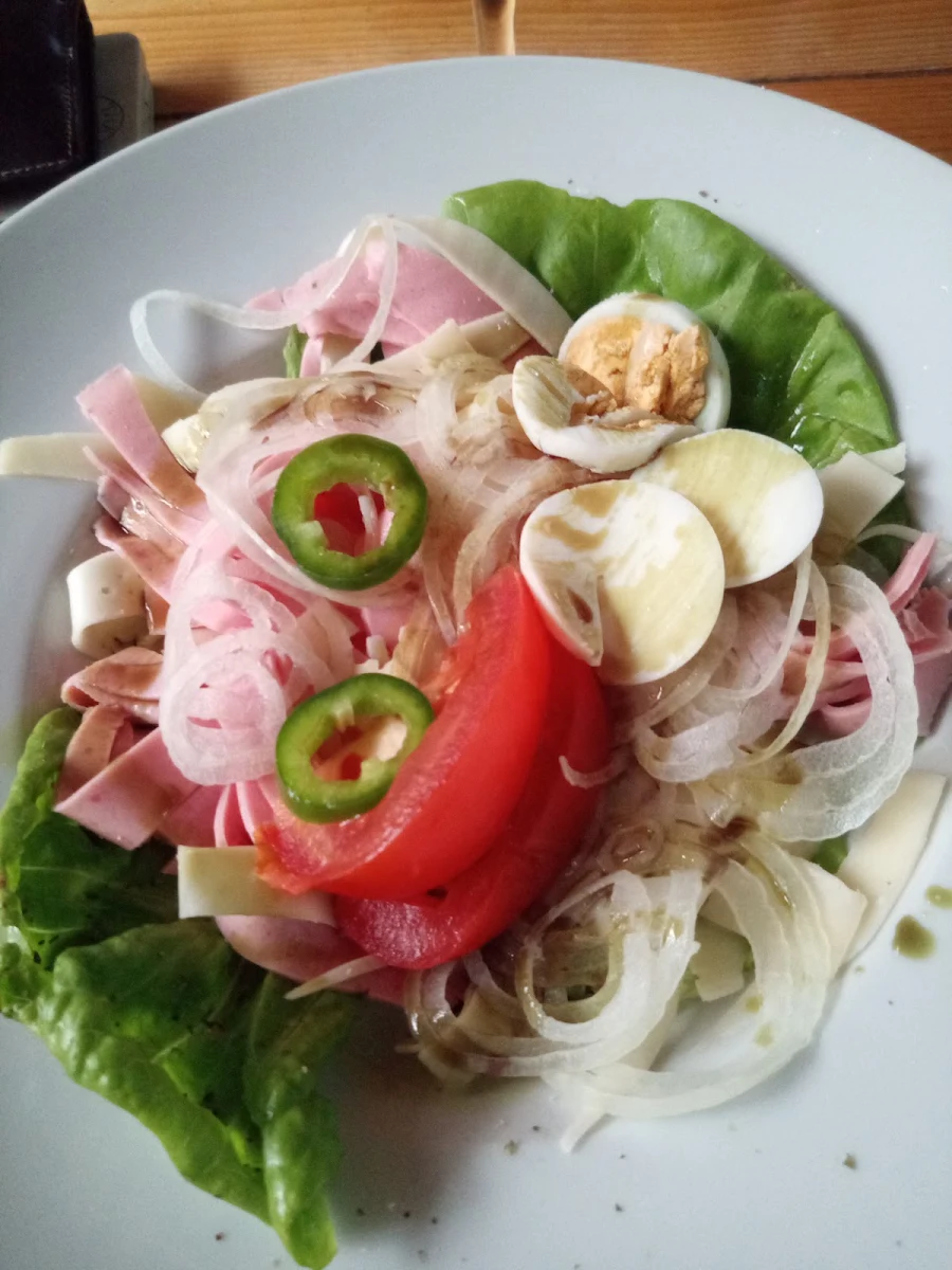 Saure Wurst Mit Käse Klein