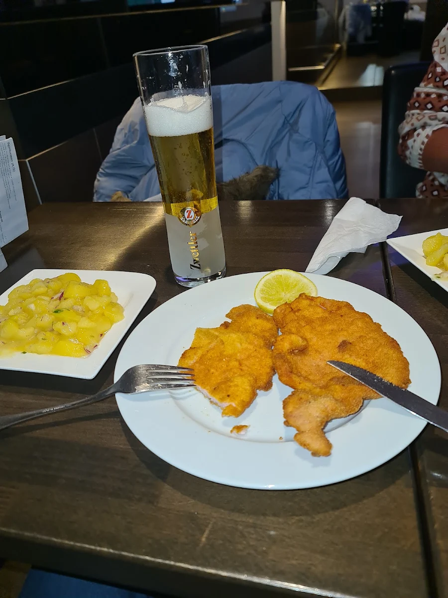 Surschnitzel Mit Erdäpfelsalat