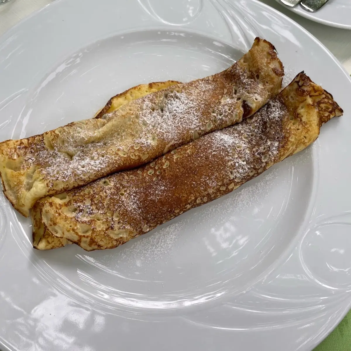 Palatschinken Mit Marillenmarmelade
