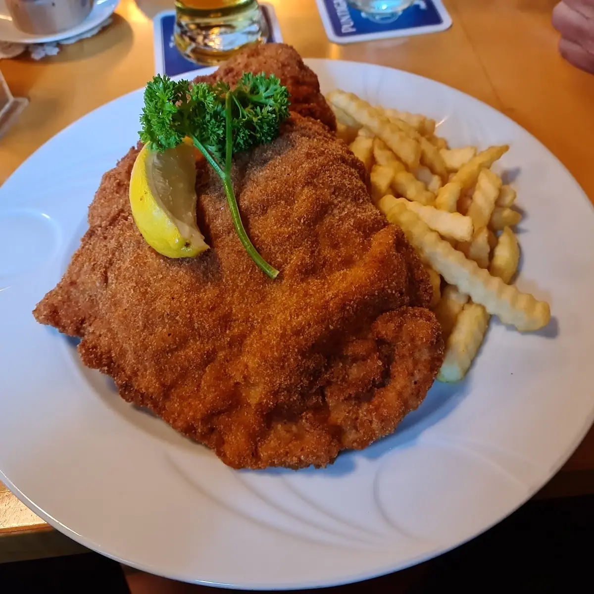 Schnitzel Paniert Vom Huhn