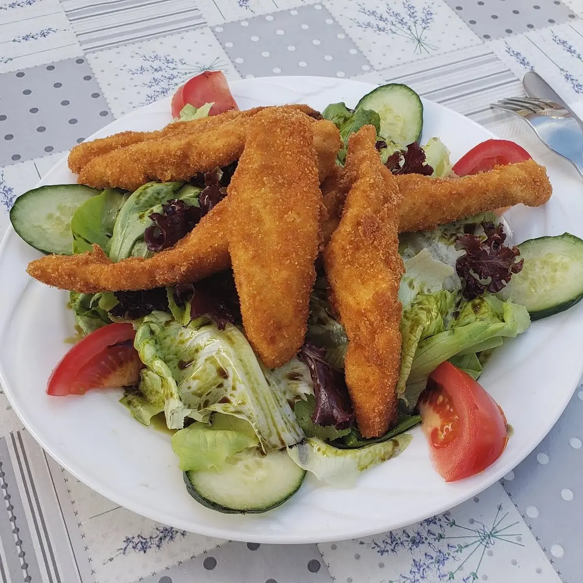 Backhendldtreifen Auf Blattsalat