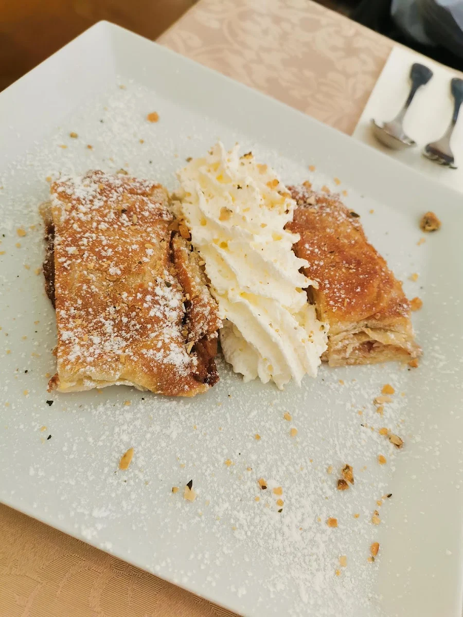 Apfelstrudel