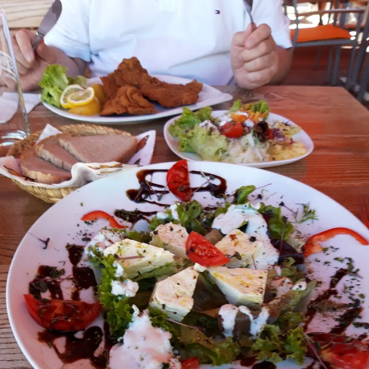Schafskäse Mit Frischen Salat