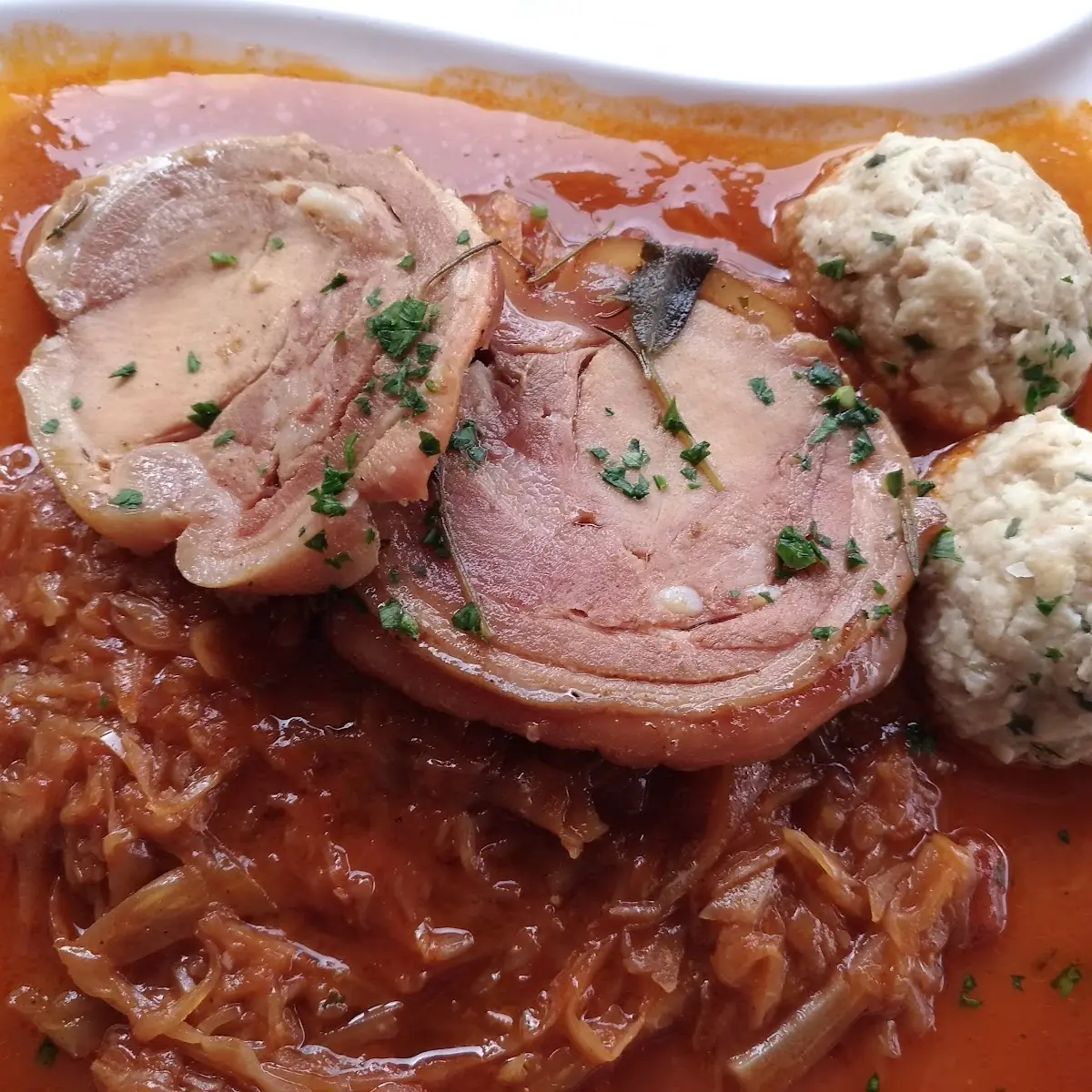 Spanferkelrollbraten