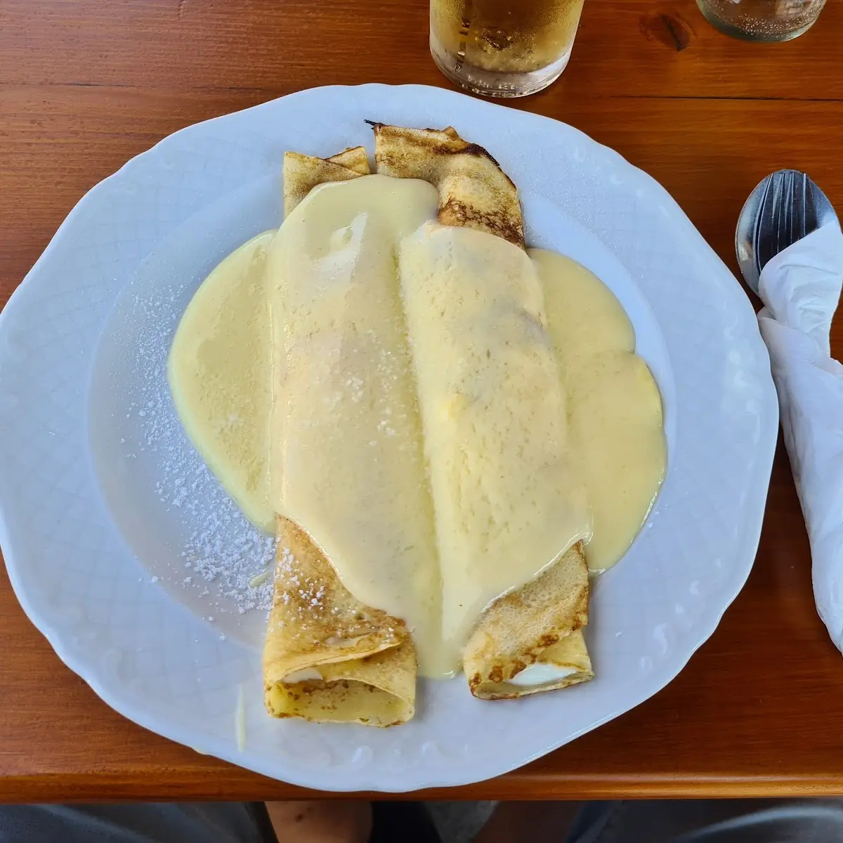 Tropfenpalatschinken Mit Vanillesauce