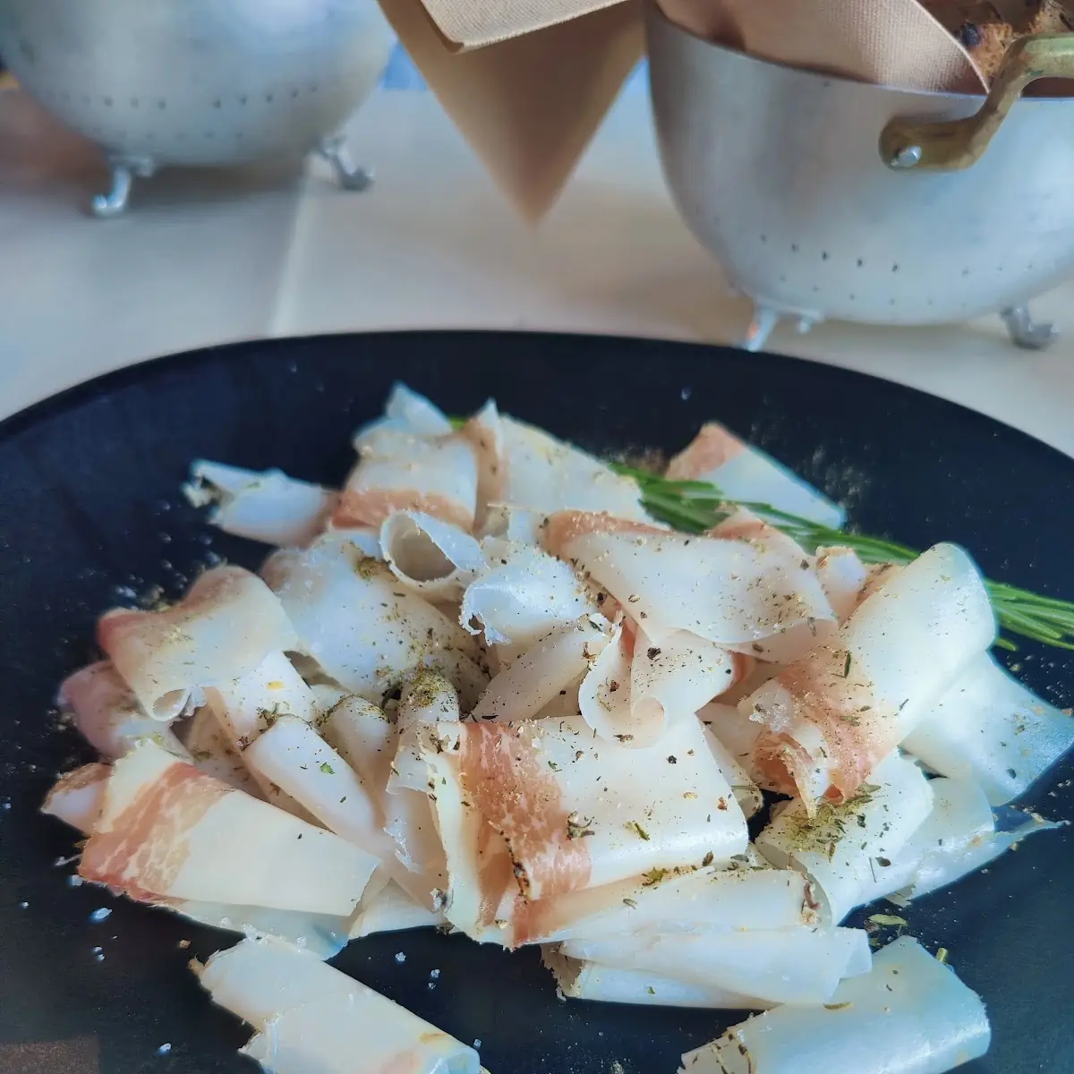 Lardo Mit Schwarzbrot