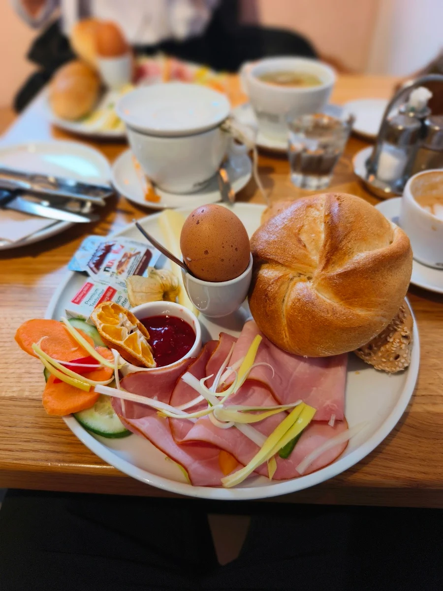 Bären Frühstück