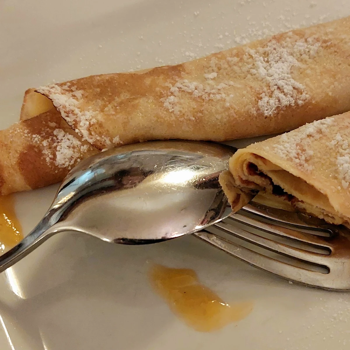 Palatschinken Mit Marillenmarmelade